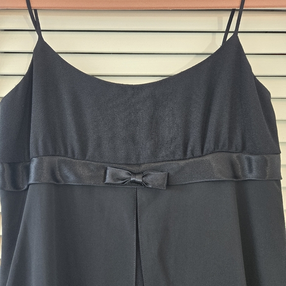 Donna Ricco Petite dress with sheer overlay. Front bow. Empire waist. Size 2 - Picture 3 of 7